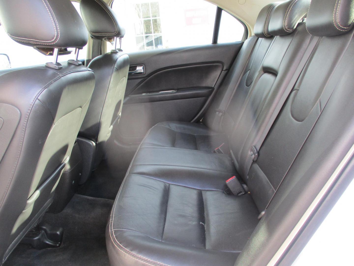 2010 WHITE Ford Fusion SEL (3FAHP0JA5AR) with an 2.5L L4 DOHC 16V engine, located at 540a Delsea Drive, Sewell, NJ, 08080, (987) 867-5309, 39.752560, -75.111206 - Photo#14