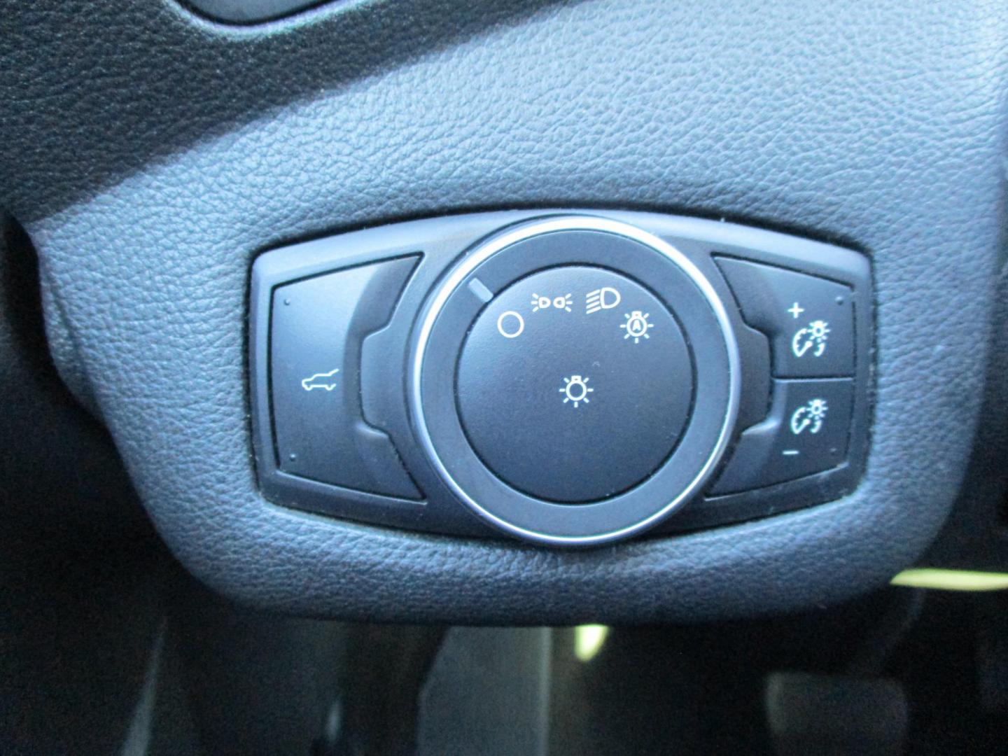 2018 WHITE Ford Escape S FWD (1FMCU0F73JU) with an 2.5L L4 DOHC 16V engine, 6A transmission, located at 540a Delsea Drive, Sewell, NJ, 08080, (987) 867-5309, 39.752560, -75.111206 - Photo#22