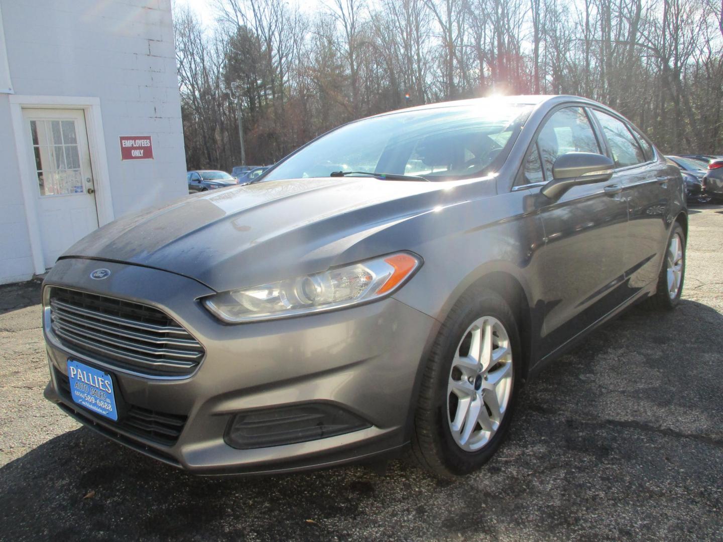 2014 GRAY Ford Fusion SE (1FA6P0H74E5) with an 2.5L L4 DOHC 16V engine, located at 540a Delsea Drive, Sewell, NJ, 08080, (987) 867-5309, 39.752560, -75.111206 - Photo#0