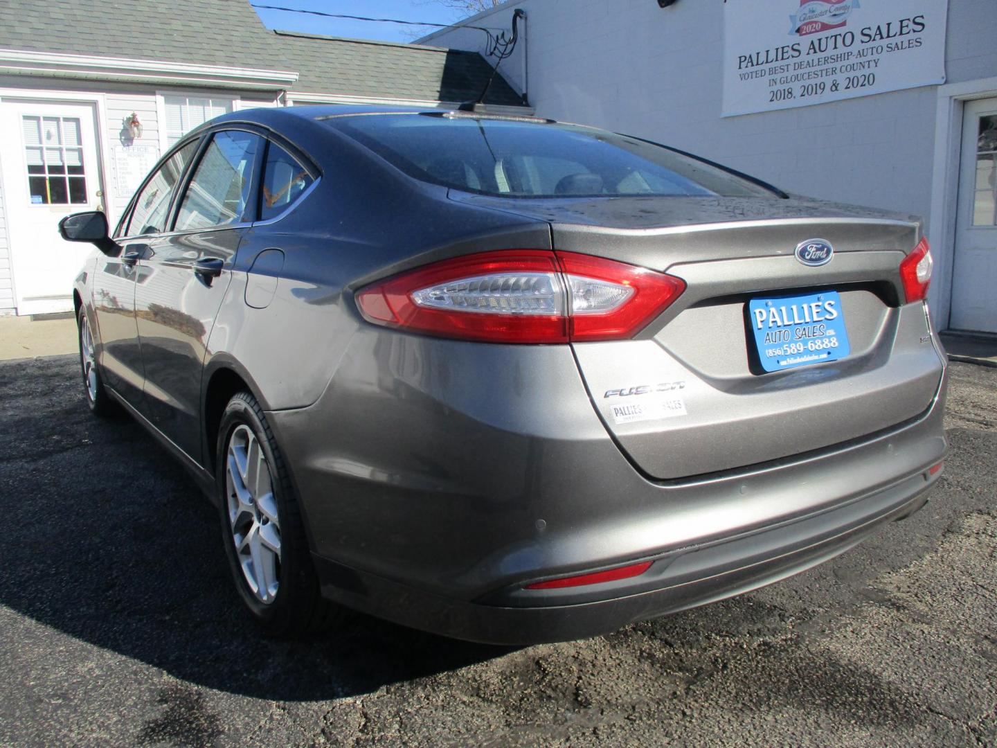 2014 GRAY Ford Fusion SE (1FA6P0H74E5) with an 2.5L L4 DOHC 16V engine, located at 540a Delsea Drive, Sewell, NJ, 08080, (987) 867-5309, 39.752560, -75.111206 - Photo#2