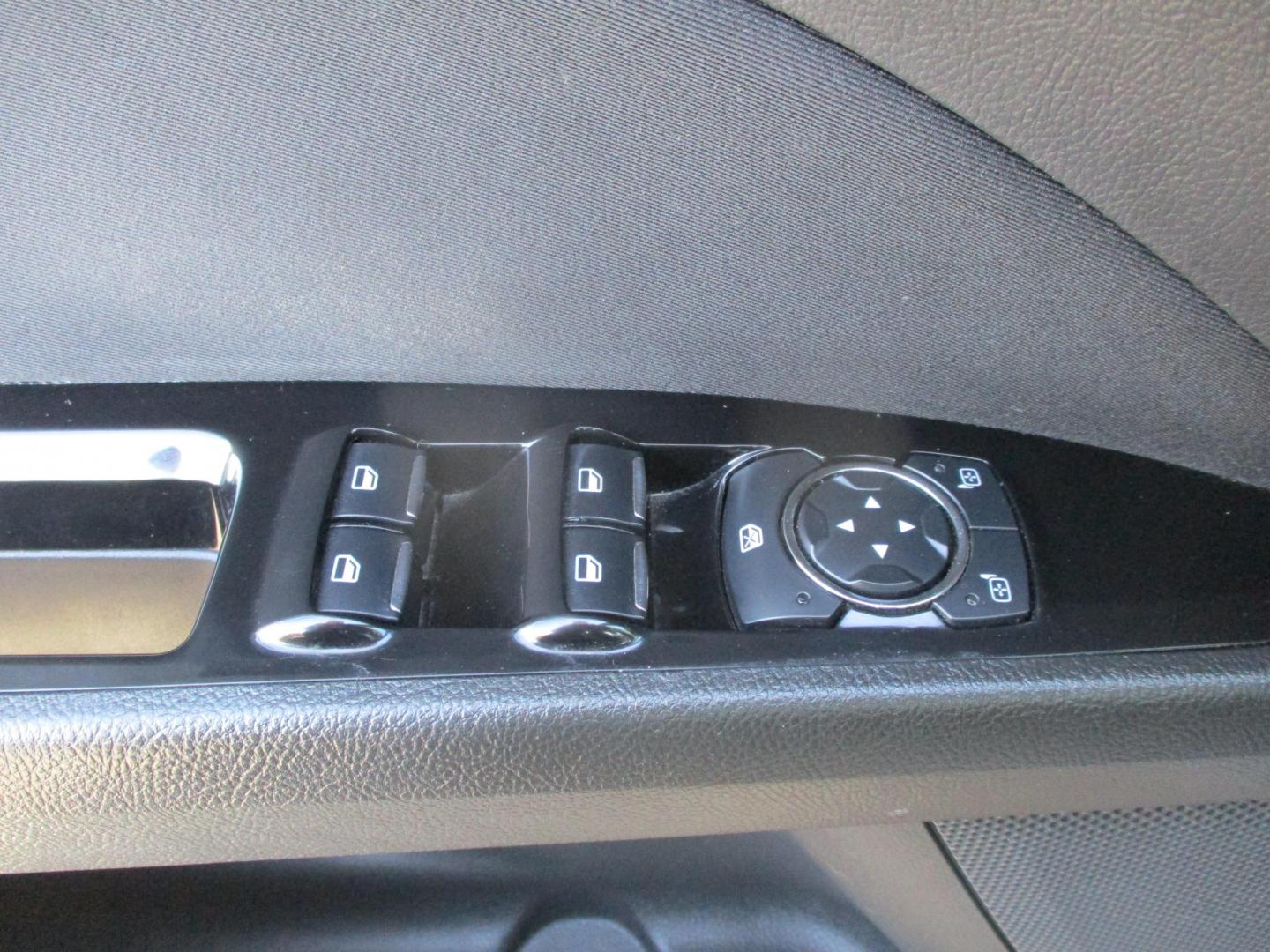 2014 GRAY Ford Fusion SE (1FA6P0H74E5) with an 2.5L L4 DOHC 16V engine, located at 540a Delsea Drive, Sewell, NJ, 08080, (987) 867-5309, 39.752560, -75.111206 - Photo#10