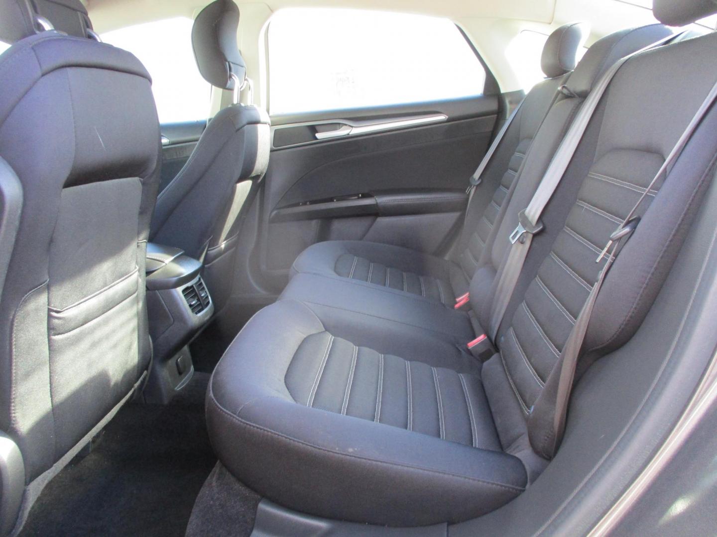 2014 GRAY Ford Fusion SE (1FA6P0H74E5) with an 2.5L L4 DOHC 16V engine, located at 540a Delsea Drive, Sewell, NJ, 08080, (987) 867-5309, 39.752560, -75.111206 - Photo#14