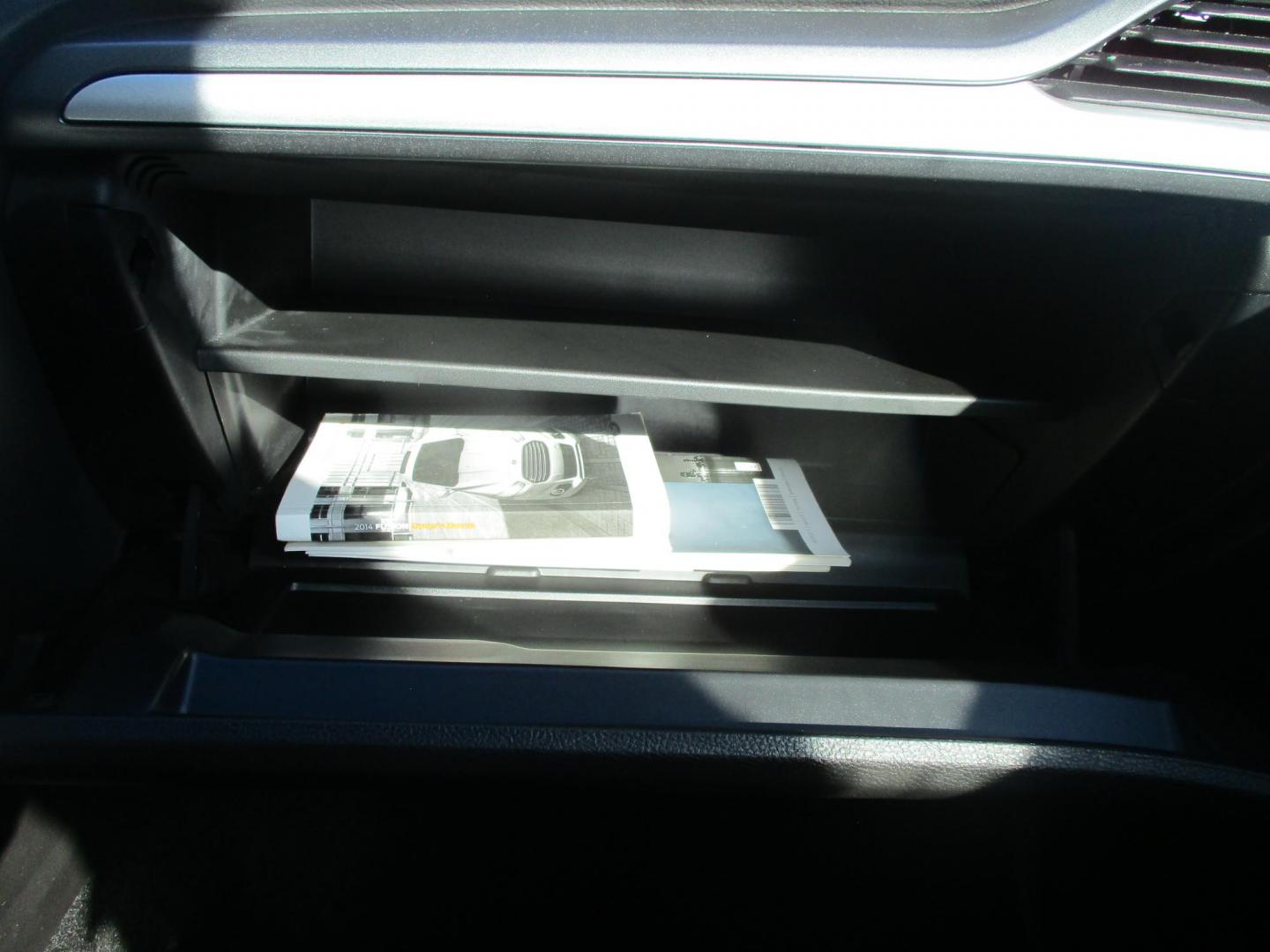 2014 GRAY Ford Fusion SE (1FA6P0H74E5) with an 2.5L L4 DOHC 16V engine, located at 540a Delsea Drive, Sewell, NJ, 08080, (987) 867-5309, 39.752560, -75.111206 - Photo#22