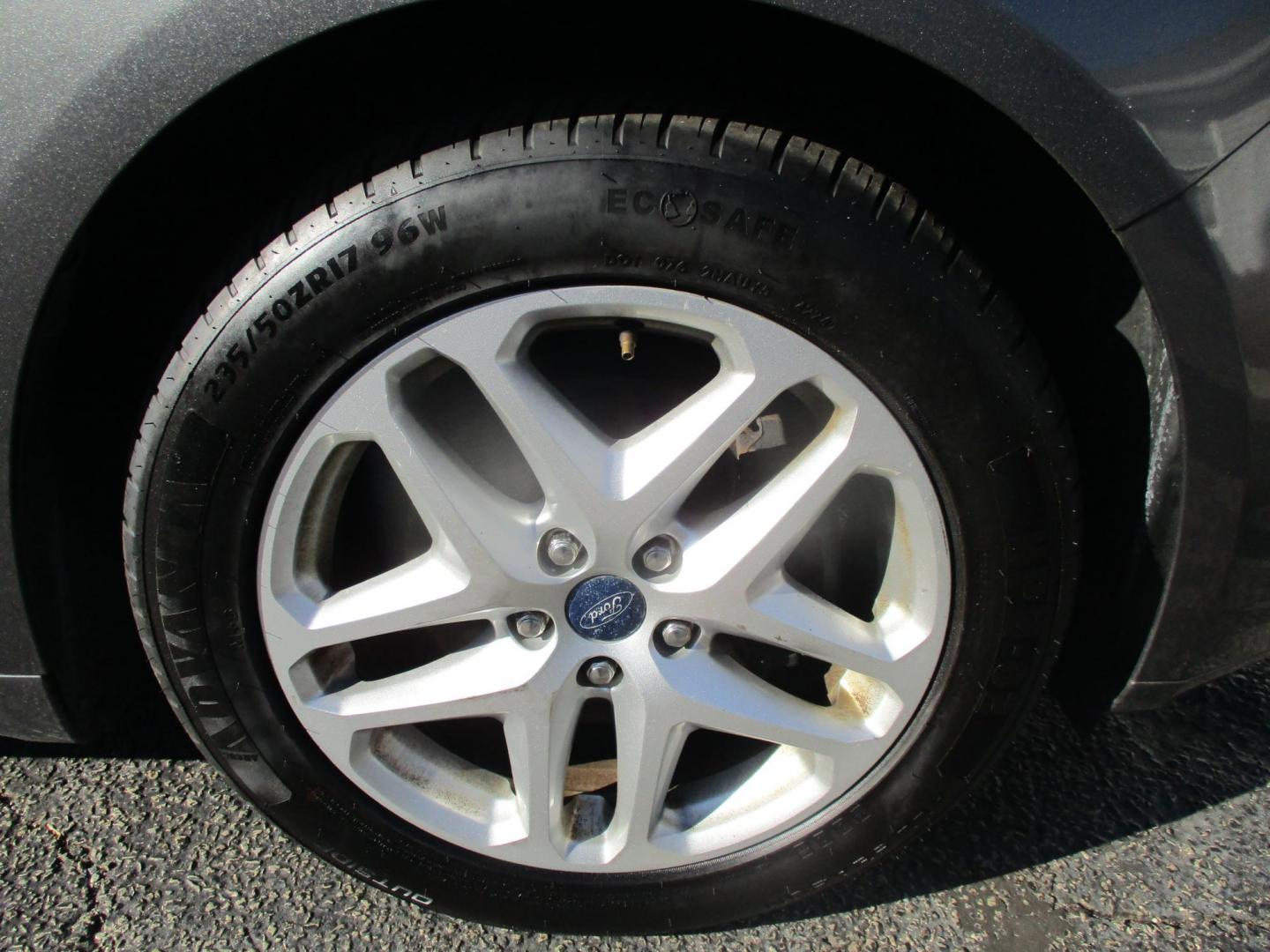 2014 GRAY Ford Fusion SE (1FA6P0H74E5) with an 2.5L L4 DOHC 16V engine, located at 540a Delsea Drive, Sewell, NJ, 08080, (987) 867-5309, 39.752560, -75.111206 - Photo#24