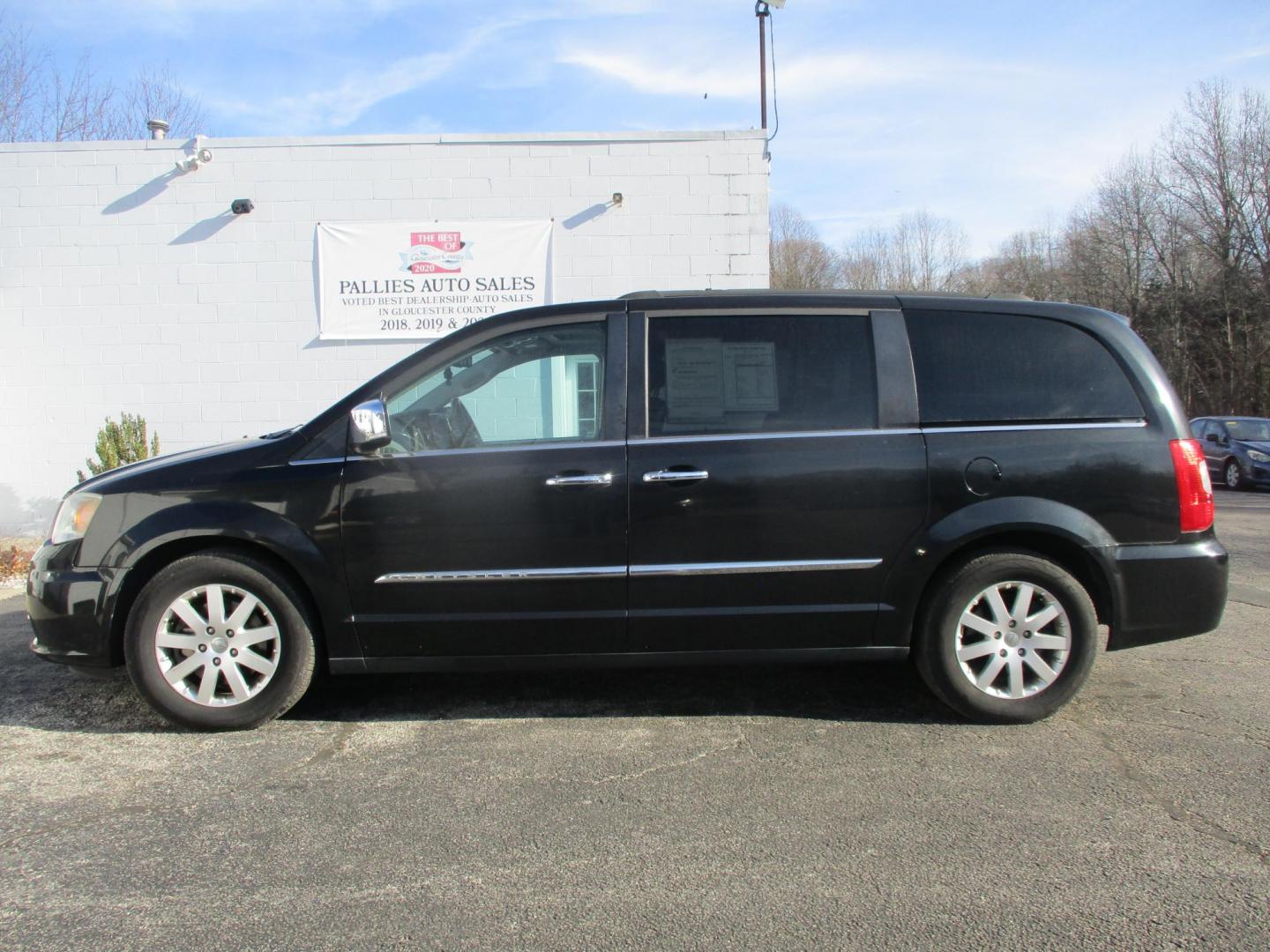 2012 BLACK Chrysler Town & Country Touring-L (2C4RC1CG4CR) with an 3.6L V6 DOHC 24V engine, 6-Speed Automatic transmission, located at 540a Delsea Drive, Sewell, NJ, 08080, (987) 867-5309, 39.752560, -75.111206 - Photo#1