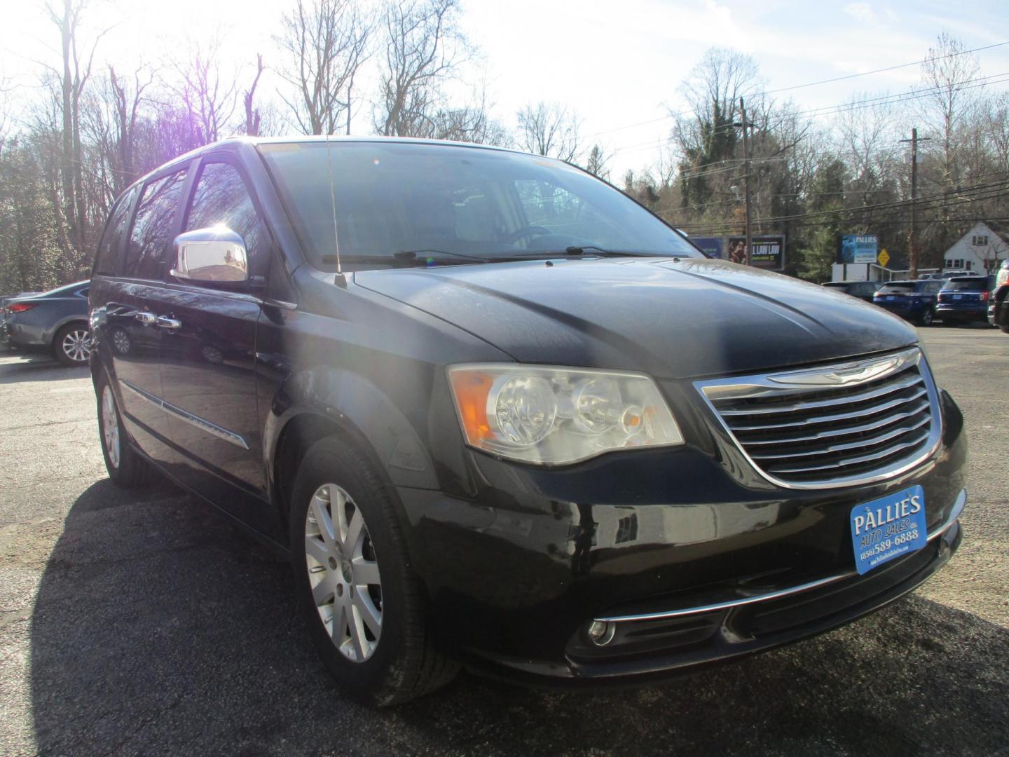 2012 BLACK Chrysler Town & Country Touring-L (2C4RC1CG4CR) with an 3.6L V6 DOHC 24V engine, 6-Speed Automatic transmission, located at 540a Delsea Drive, Sewell, NJ, 08080, (987) 867-5309, 39.752560, -75.111206 - Photo#7
