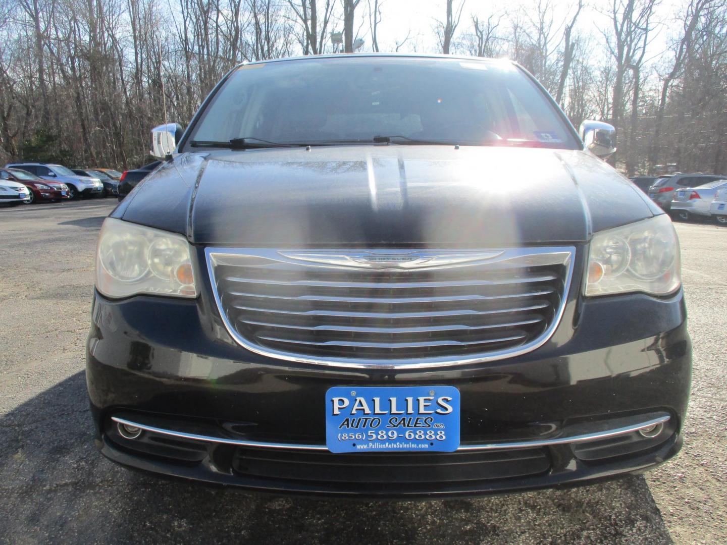 2012 BLACK Chrysler Town & Country Touring-L (2C4RC1CG4CR) with an 3.6L V6 DOHC 24V engine, 6-Speed Automatic transmission, located at 540a Delsea Drive, Sewell, NJ, 08080, (987) 867-5309, 39.752560, -75.111206 - Photo#8
