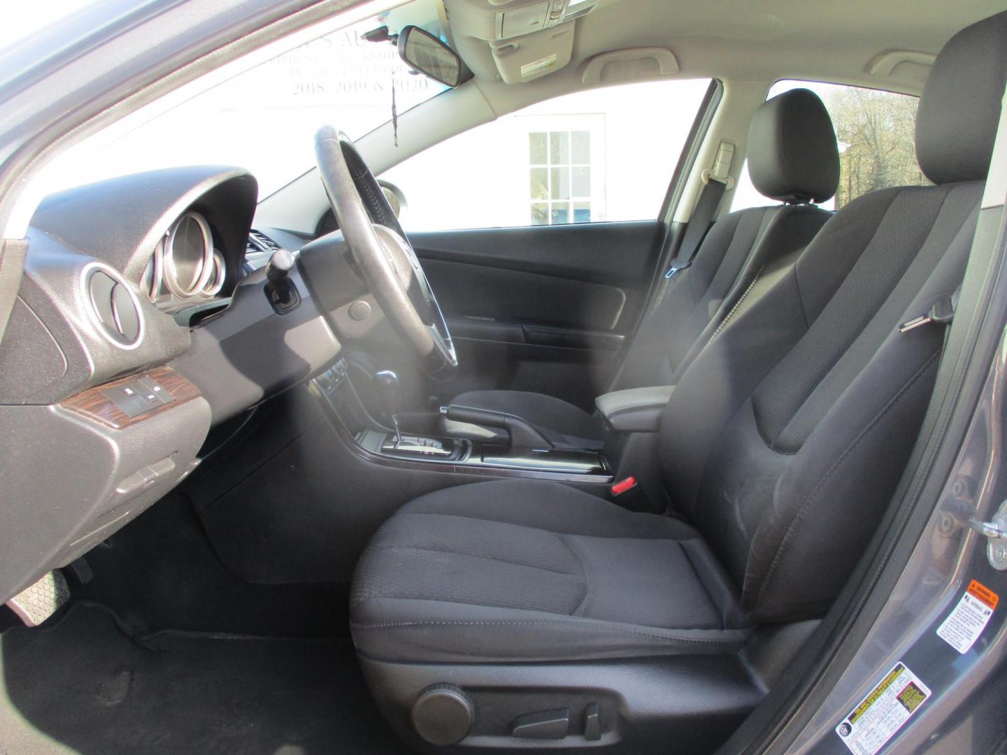 2011 GRAY Mazda MAZDA6 I Grand Touring (1YVHZ8CH5B5) with an 2.5L L4 DOHC 16V engine, 5-Speed Automatic transmission, located at 540a Delsea Drive, Sewell, NJ, 08080, (987) 867-5309, 39.752560, -75.111206 - Photo#11