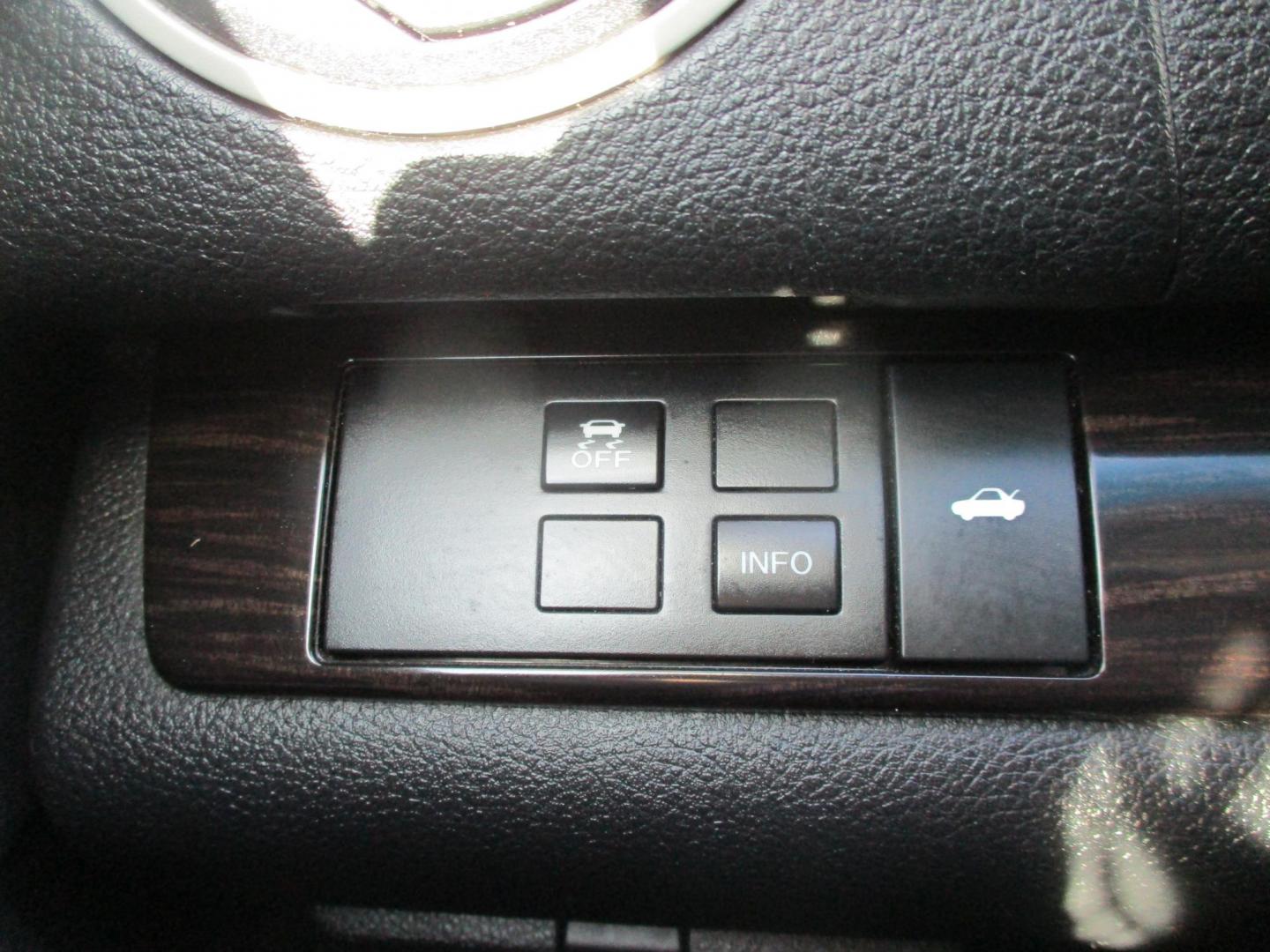 2011 GRAY Mazda MAZDA6 I Grand Touring (1YVHZ8CH5B5) with an 2.5L L4 DOHC 16V engine, 5-Speed Automatic transmission, located at 540a Delsea Drive, Sewell, NJ, 08080, (987) 867-5309, 39.752560, -75.111206 - Photo#21