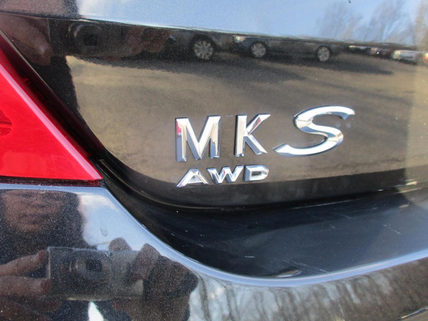 2015 BLACK Lincoln MKS AWD (1LNHL9EK0FG) with an 3.7L V6 DOHC 24V engine, 6-Speed Automatic transmission, located at 540a Delsea Drive, Sewell, NJ, 08080, (987) 867-5309, 39.752560, -75.111206 - Photo#5