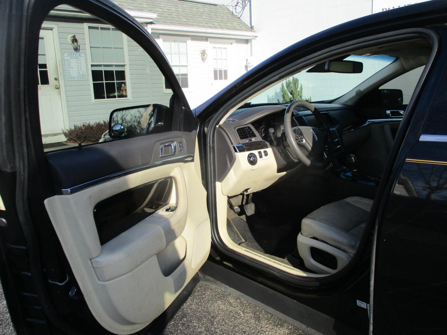 2015 BLACK Lincoln MKS AWD (1LNHL9EK0FG) with an 3.7L V6 DOHC 24V engine, 6-Speed Automatic transmission, located at 540a Delsea Drive, Sewell, NJ, 08080, (987) 867-5309, 39.752560, -75.111206 - Photo#10