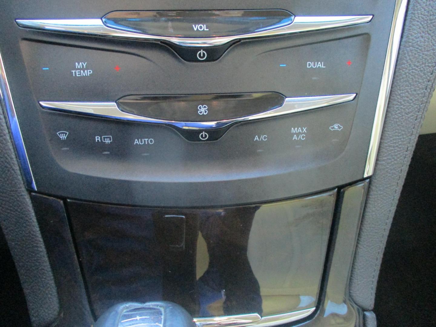 2015 BLACK Lincoln MKS AWD (1LNHL9EK0FG) with an 3.7L V6 DOHC 24V engine, 6-Speed Automatic transmission, located at 540a Delsea Drive, Sewell, NJ, 08080, (987) 867-5309, 39.752560, -75.111206 - Photo#21