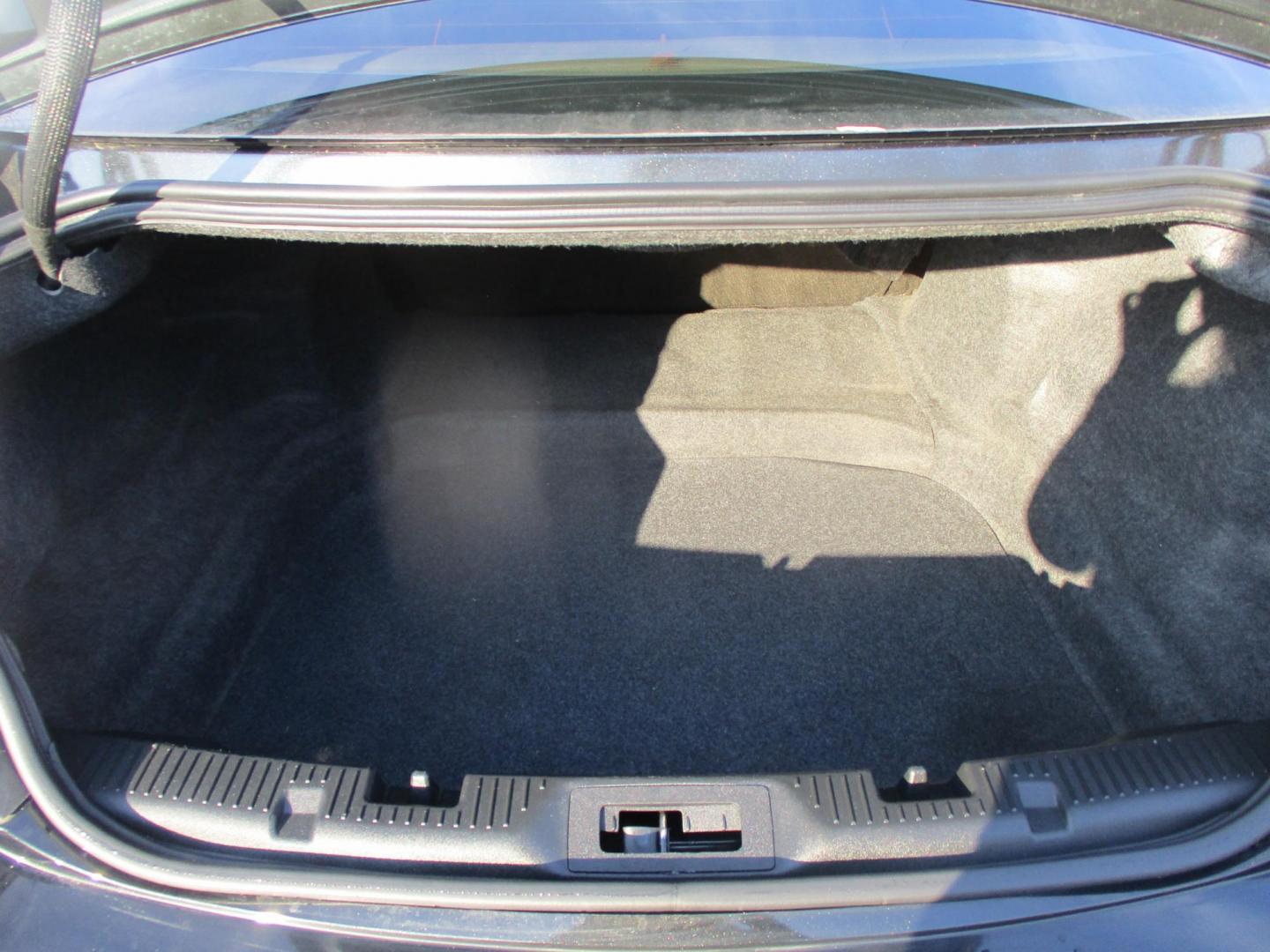 2015 BLACK Lincoln MKS AWD (1LNHL9EK0FG) with an 3.7L V6 DOHC 24V engine, 6-Speed Automatic transmission, located at 540a Delsea Drive, Sewell, NJ, 08080, (987) 867-5309, 39.752560, -75.111206 - Photo#26