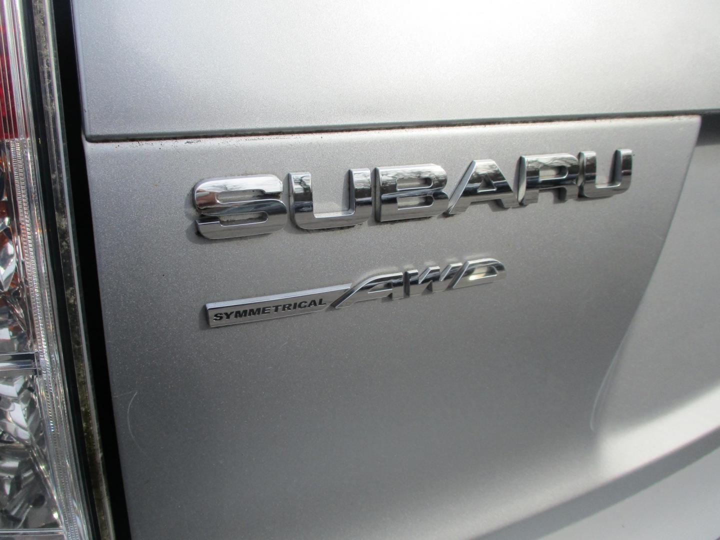 2009 SILVER Subaru Forester 2.5X Premium (JF2SH63699H) with an 2.5L H4 SOHC 16V engine, 4-Speed Automatic transmission, located at 540a Delsea Drive, Sewell, NJ, 08080, (987) 867-5309, 39.752560, -75.111206 - Photo#4