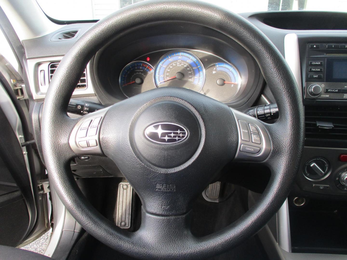 2009 SILVER Subaru Forester 2.5X Premium (JF2SH63699H) with an 2.5L H4 SOHC 16V engine, 4-Speed Automatic transmission, located at 540a Delsea Drive, Sewell, NJ, 08080, (987) 867-5309, 39.752560, -75.111206 - Photo#16