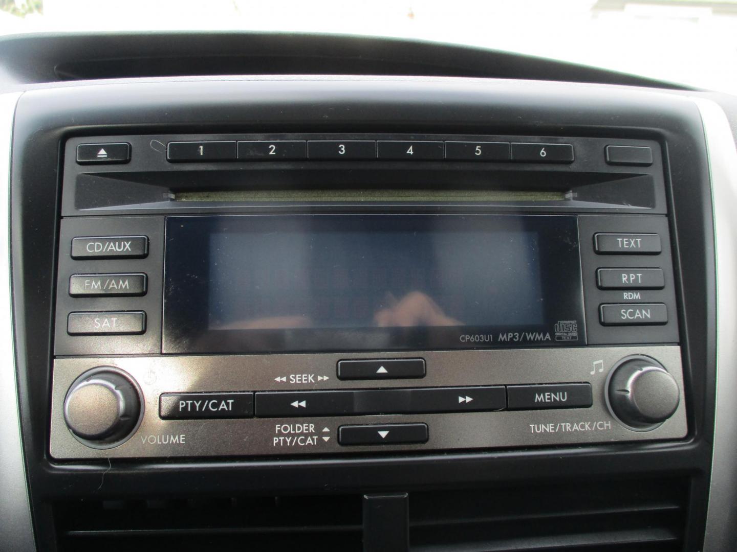 2009 SILVER Subaru Forester 2.5X Premium (JF2SH63699H) with an 2.5L H4 SOHC 16V engine, 4-Speed Automatic transmission, located at 540a Delsea Drive, Sewell, NJ, 08080, (987) 867-5309, 39.752560, -75.111206 - Photo#19