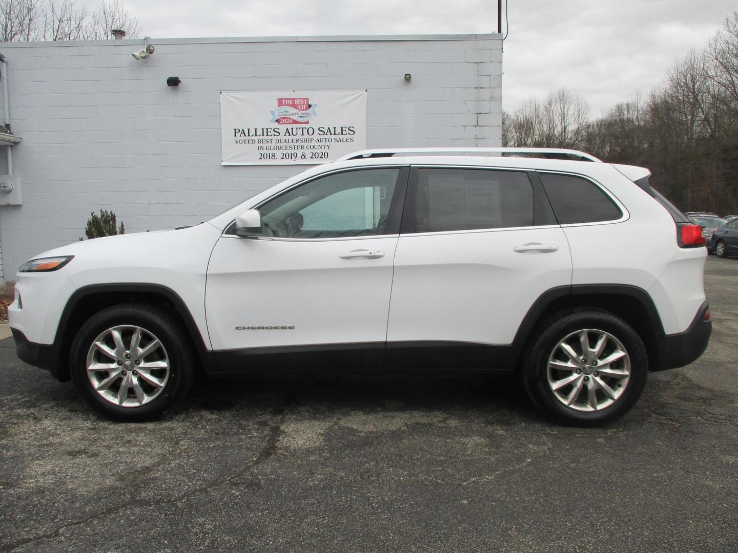 2014 WHITE Jeep Cherokee Limited 4WD (1C4PJMDB4EW) with an 2.4L L4 DOHC 16V engine, 9-Speed Automatic transmission, located at 540a Delsea Drive, Sewell, NJ, 08080, (987) 867-5309, 39.752560, -75.111206 - Photo#1