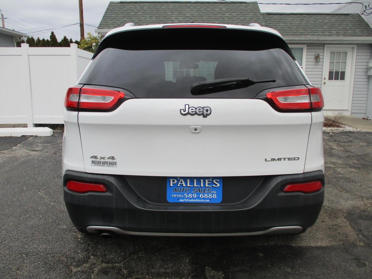 2014 WHITE Jeep Cherokee Limited 4WD (1C4PJMDB4EW) with an 2.4L L4 DOHC 16V engine, 9-Speed Automatic transmission, located at 540a Delsea Drive, Sewell, NJ, 08080, (987) 867-5309, 39.752560, -75.111206 - Photo#3