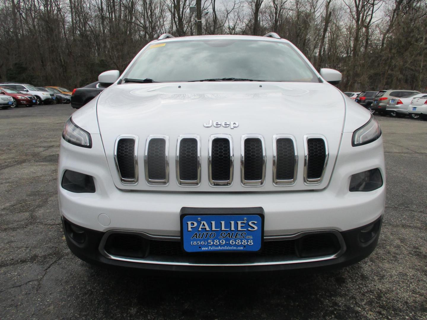 2014 WHITE Jeep Cherokee Limited 4WD (1C4PJMDB4EW) with an 2.4L L4 DOHC 16V engine, 9-Speed Automatic transmission, located at 540a Delsea Drive, Sewell, NJ, 08080, (987) 867-5309, 39.752560, -75.111206 - Photo#10