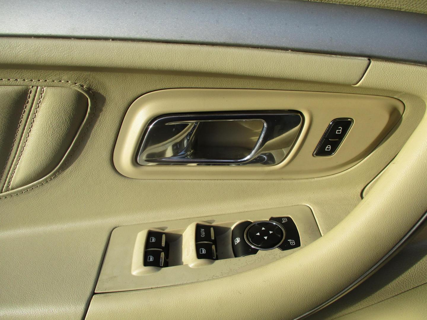 2018 GRAY Ford Taurus SEL AWD (1FAHP2H83JG) with an 3.5L V6 DOHC 24V engine, 6A transmission, located at 540a Delsea Drive, Sewell, NJ, 08080, (987) 867-5309, 39.752560, -75.111206 - Photo#10