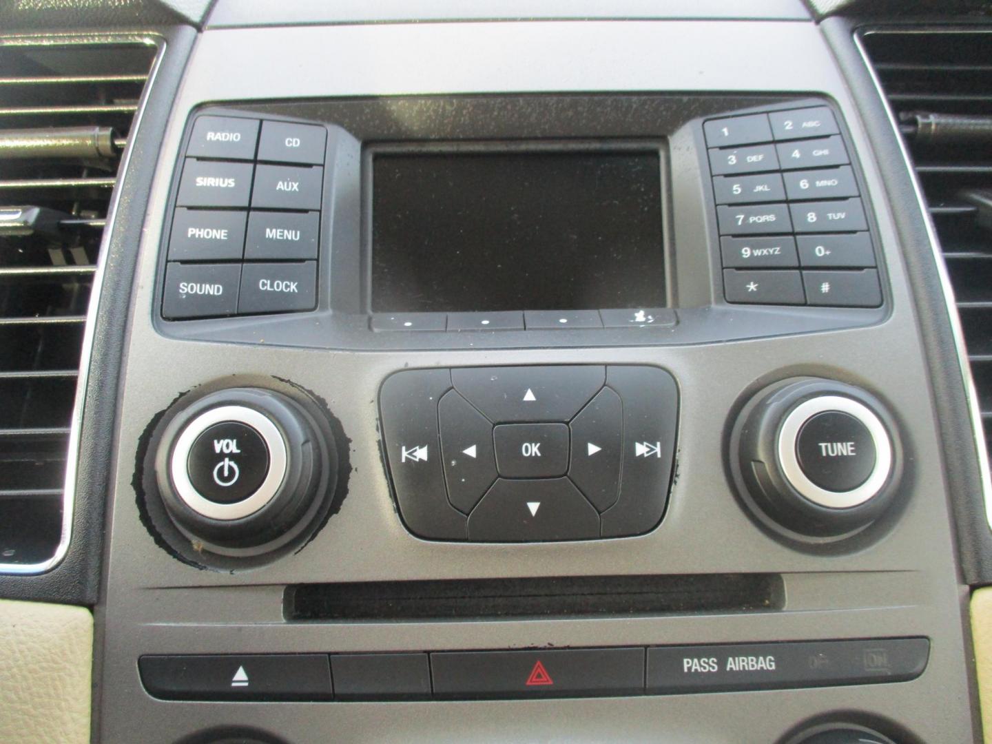 2018 GRAY Ford Taurus SEL AWD (1FAHP2H83JG) with an 3.5L V6 DOHC 24V engine, 6A transmission, located at 540a Delsea Drive, Sewell, NJ, 08080, (987) 867-5309, 39.752560, -75.111206 - Photo#19