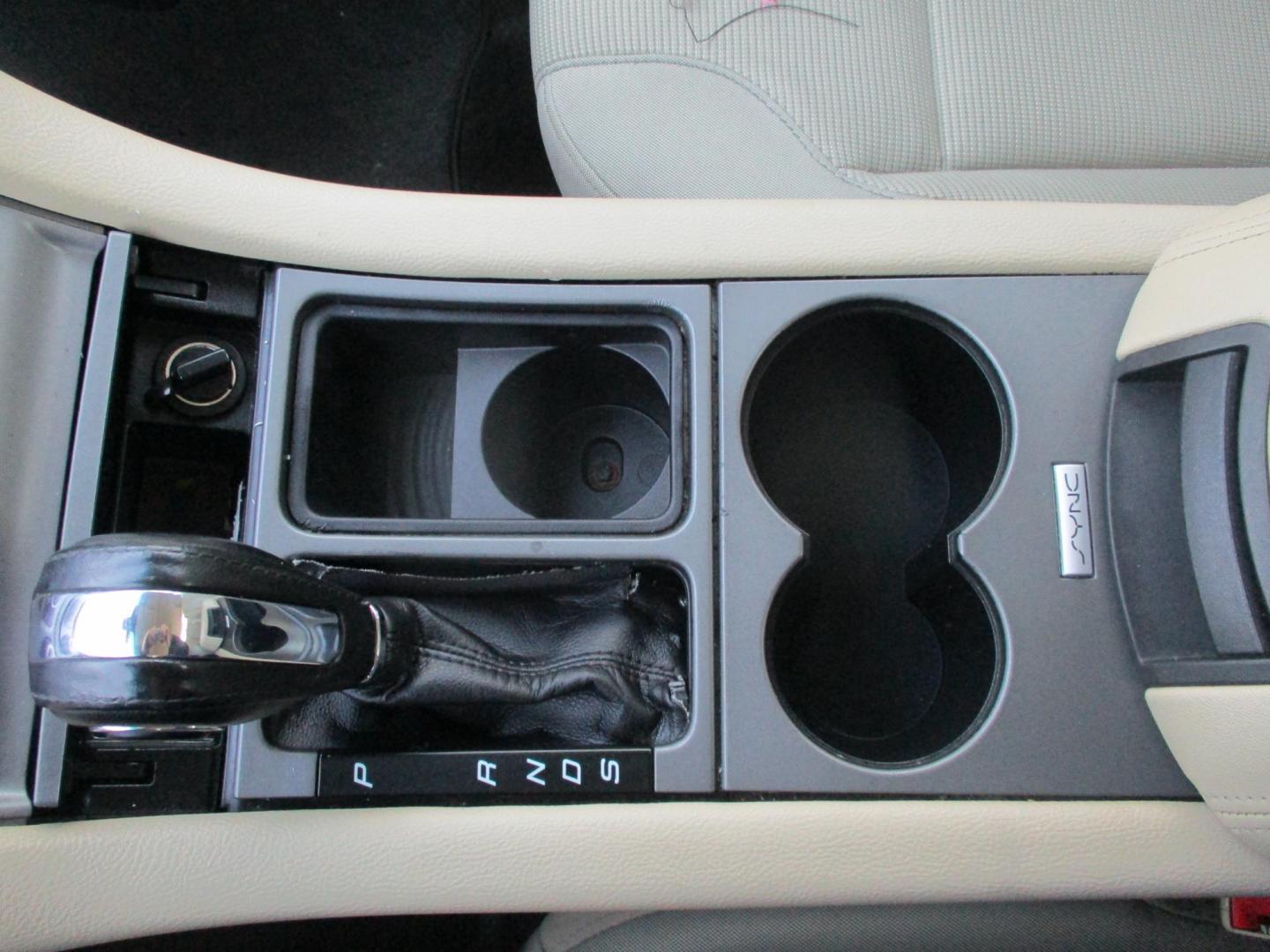 2018 GRAY Ford Taurus SEL AWD (1FAHP2H83JG) with an 3.5L V6 DOHC 24V engine, 6A transmission, located at 540a Delsea Drive, Sewell, NJ, 08080, (987) 867-5309, 39.752560, -75.111206 - Photo#21