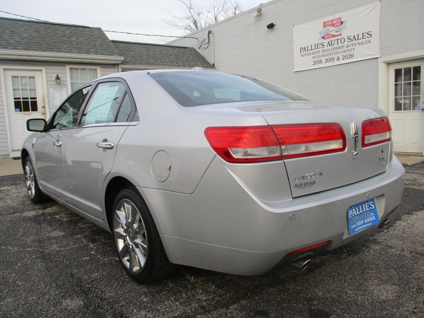 2012 SILVER Lincoln MKZ AWD (3LNHL2JC0CR) with an 3.5L V6 DOHC 24V engine, 6-Speed Automatic transmission, located at 540a Delsea Drive, Sewell, NJ, 08080, (987) 867-5309, 39.752560, -75.111206 - Photo#2
