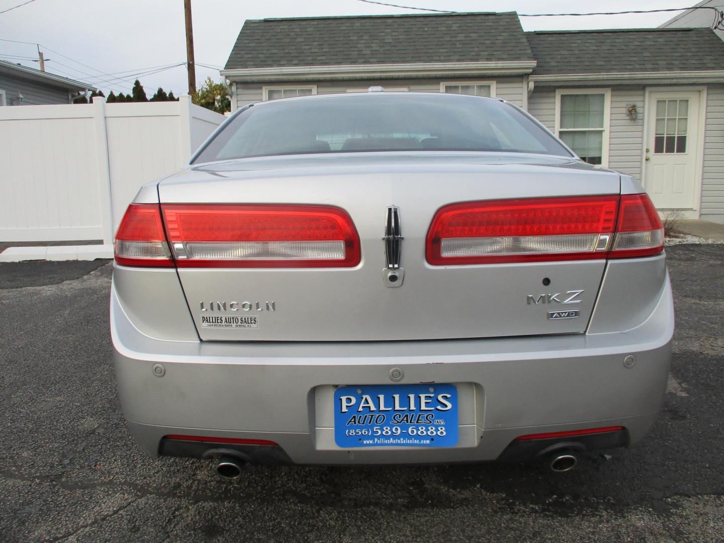 2012 SILVER Lincoln MKZ AWD (3LNHL2JC0CR) with an 3.5L V6 DOHC 24V engine, 6-Speed Automatic transmission, located at 540a Delsea Drive, Sewell, NJ, 08080, (987) 867-5309, 39.752560, -75.111206 - Photo#3