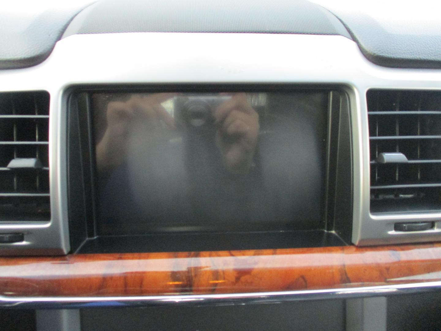 2012 SILVER Lincoln MKZ AWD (3LNHL2JC0CR) with an 3.5L V6 DOHC 24V engine, 6-Speed Automatic transmission, located at 540a Delsea Drive, Sewell, NJ, 08080, (987) 867-5309, 39.752560, -75.111206 - Photo#20