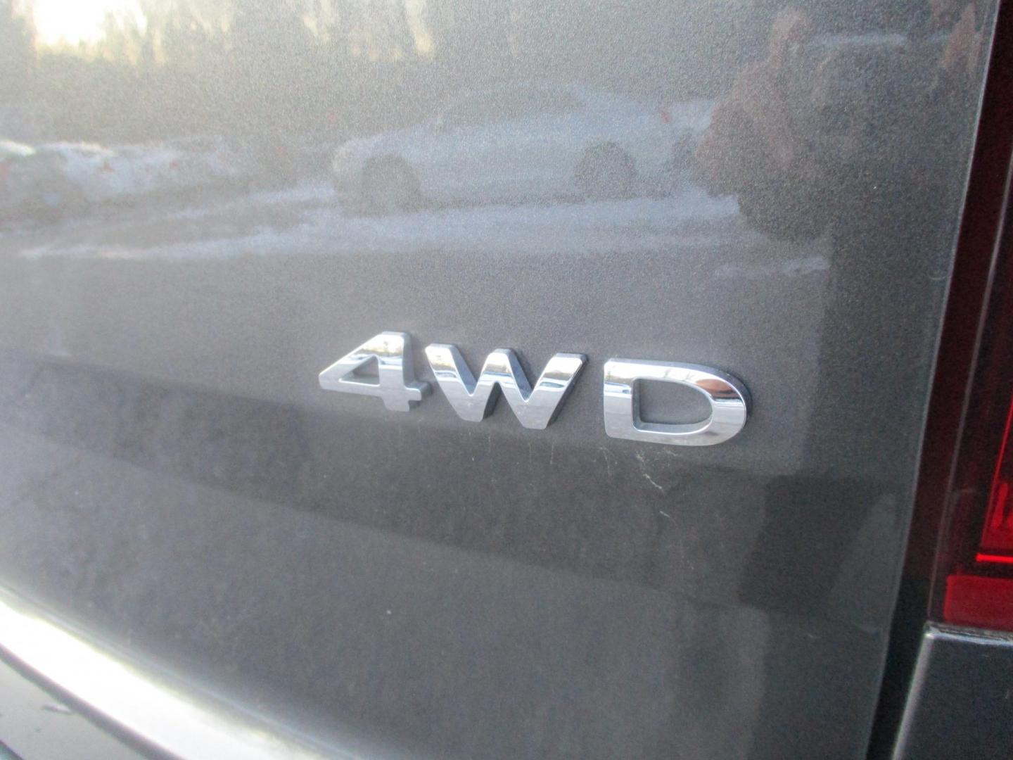 2015 GRAY Ford Explorer XLT 4WD (1FM5K8D87FG) with an 3.5L V6 DOHC 24V engine, 6-Speed Automatic transmission, located at 540a Delsea Drive, Sewell, NJ, 08080, (987) 867-5309, 39.752560, -75.111206 - Photo#6