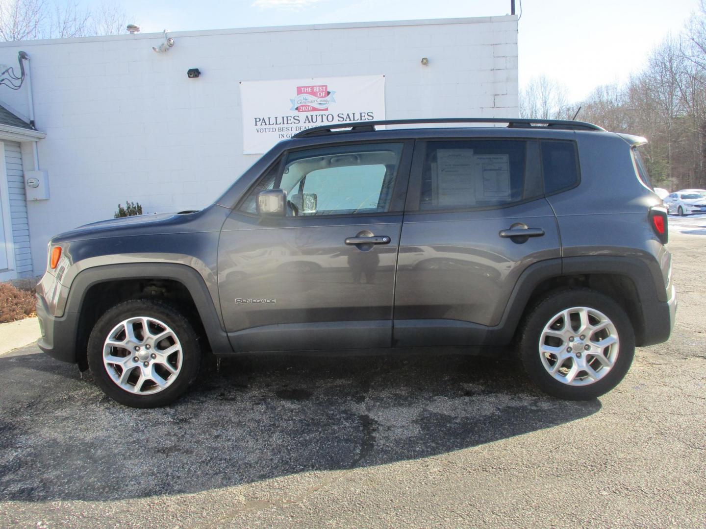 2017 GRAY Jeep Renegade Latitude 4WD (ZACCJBBB1HP) with an 2.4L L4 DOHC 16V engine, 6M transmission, located at 540a Delsea Drive, Sewell, NJ, 08080, (987) 867-5309, 39.752560, -75.111206 - Photo#1