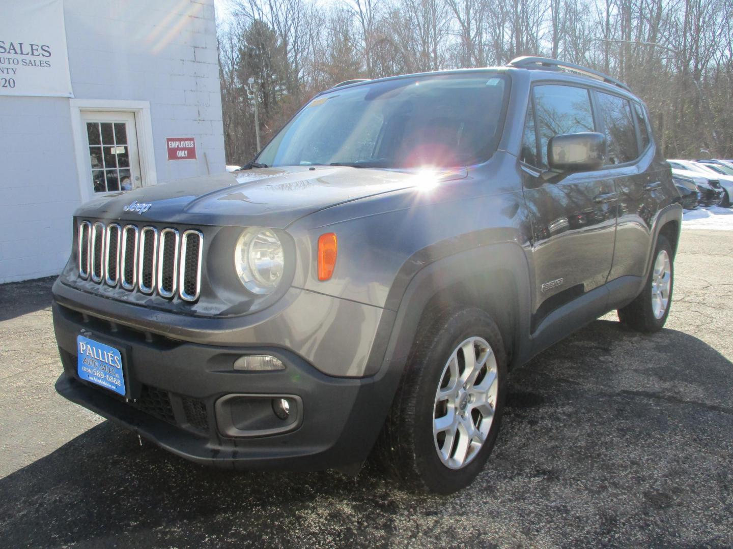 2017 GRAY Jeep Renegade Latitude 4WD (ZACCJBBB1HP) with an 2.4L L4 DOHC 16V engine, 6M transmission, located at 540a Delsea Drive, Sewell, NJ, 08080, (987) 867-5309, 39.752560, -75.111206 - Photo#0