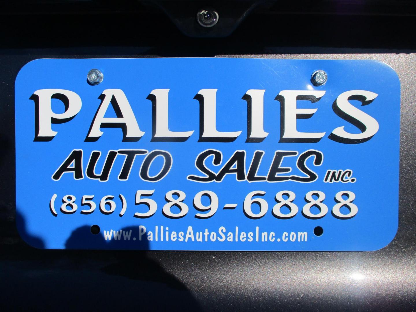 2017 GRAY Jeep Renegade Latitude 4WD (ZACCJBBB1HP) with an 2.4L L4 DOHC 16V engine, 6M transmission, located at 540a Delsea Drive, Sewell, NJ, 08080, (987) 867-5309, 39.752560, -75.111206 - Photo#4