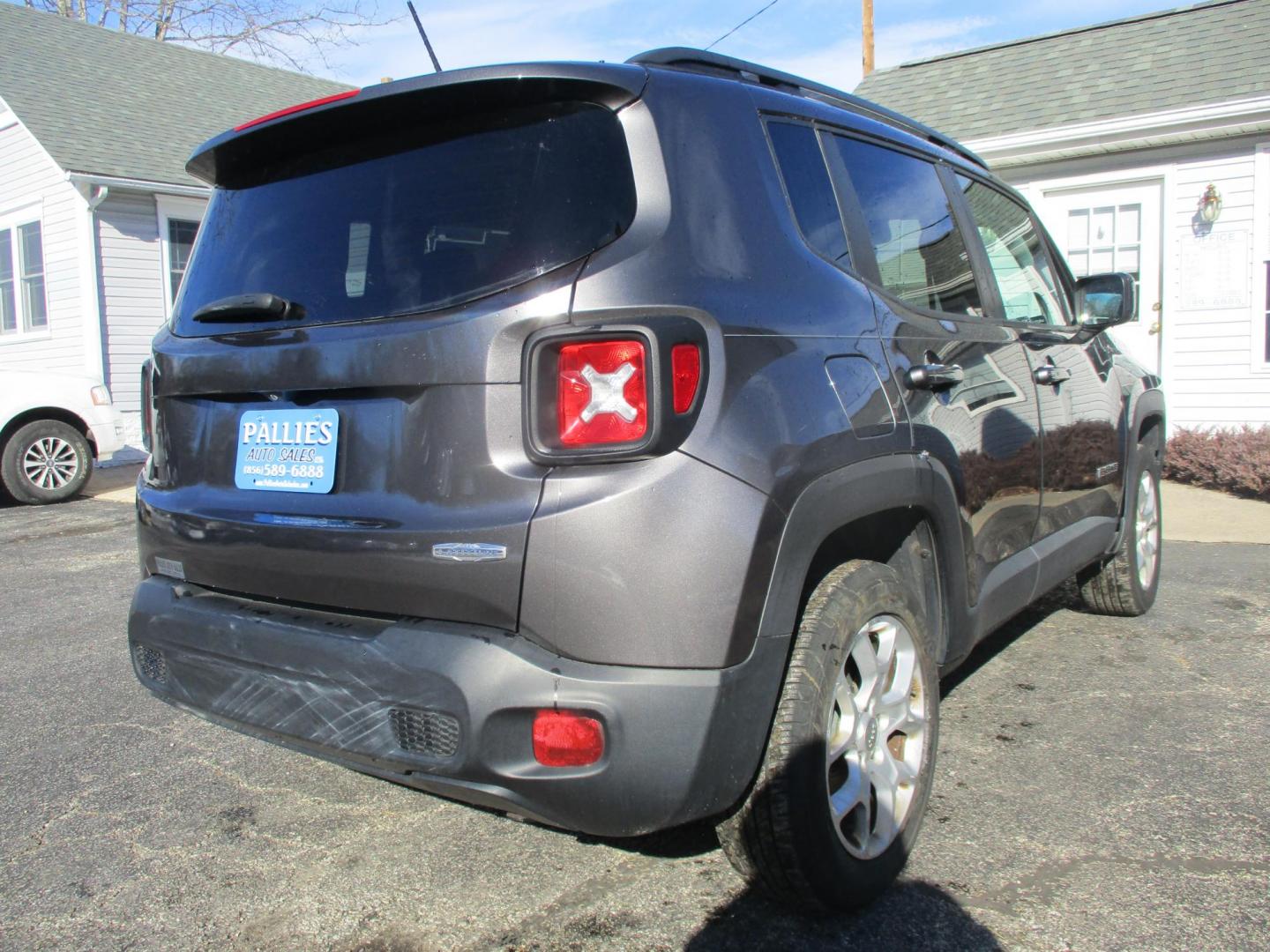 2017 GRAY Jeep Renegade Latitude 4WD (ZACCJBBB1HP) with an 2.4L L4 DOHC 16V engine, 6M transmission, located at 540a Delsea Drive, Sewell, NJ, 08080, (987) 867-5309, 39.752560, -75.111206 - Photo#6
