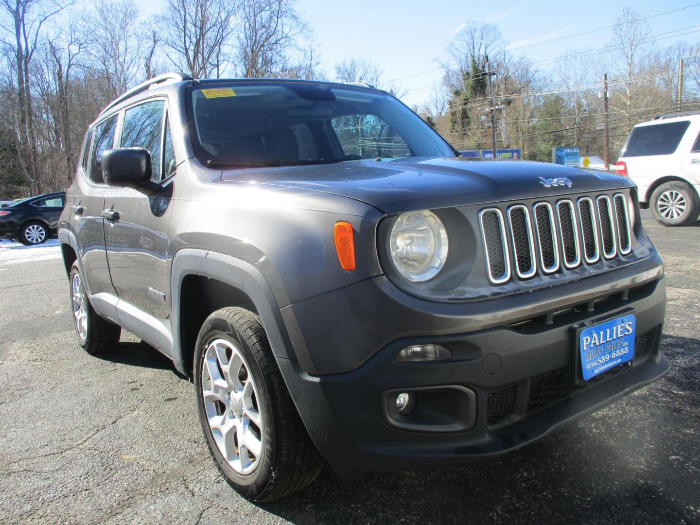 2017 GRAY Jeep Renegade Latitude 4WD (ZACCJBBB1HP) with an 2.4L L4 DOHC 16V engine, 6M transmission, located at 540a Delsea Drive, Sewell, NJ, 08080, (987) 867-5309, 39.752560, -75.111206 - Photo#8