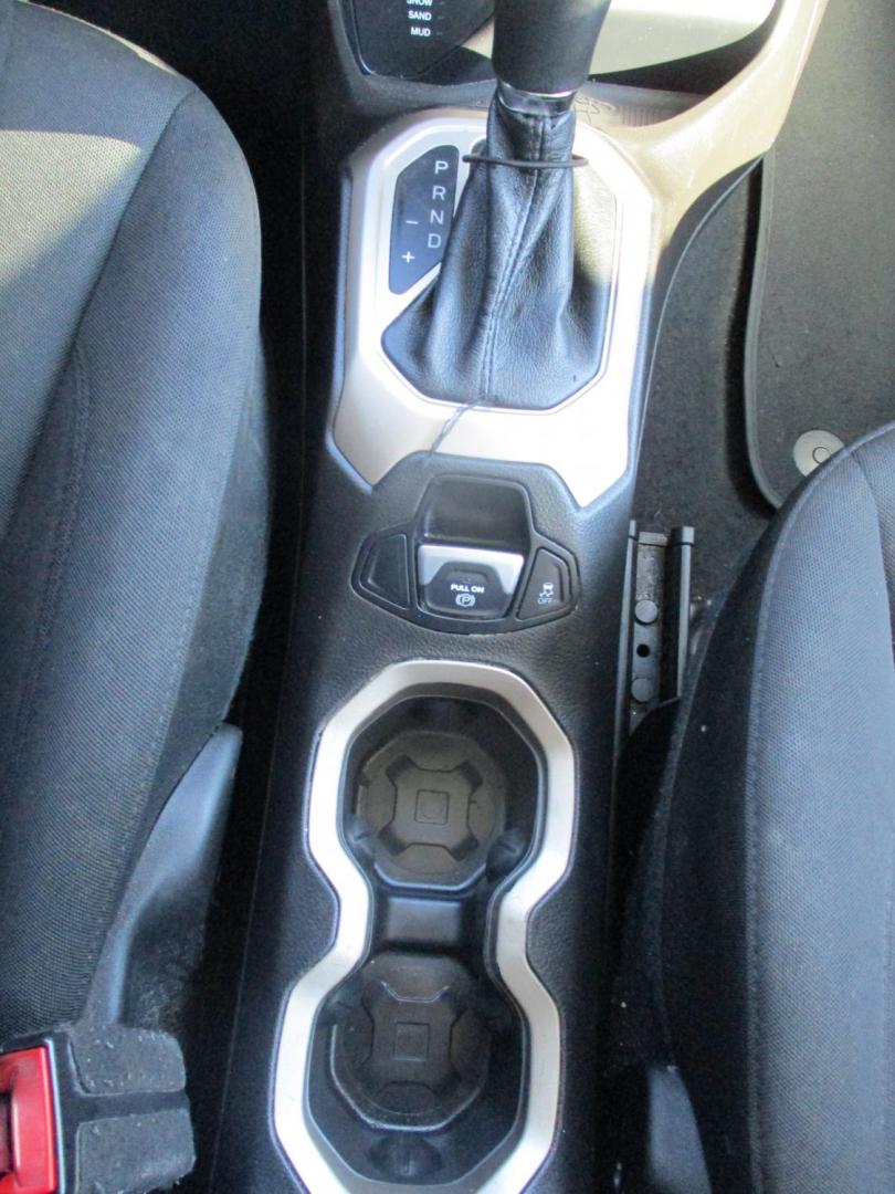 2017 GRAY Jeep Renegade Latitude 4WD (ZACCJBBB1HP) with an 2.4L L4 DOHC 16V engine, 6M transmission, located at 540a Delsea Drive, Sewell, NJ, 08080, (987) 867-5309, 39.752560, -75.111206 - Photo#22