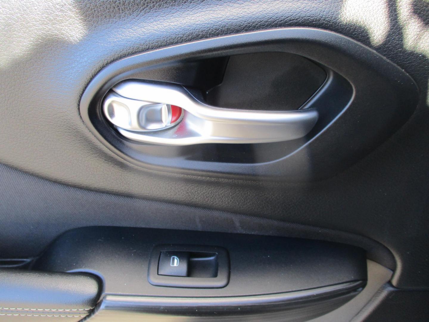 2015 SILVER Jeep Cherokee Latitude FWD (1C4PJLCB9FW) with an 2.4L L4 DOHC 16V engine, 9-Speed Automatic transmission, located at 540a Delsea Drive, Sewell, NJ, 08080, (987) 867-5309, 39.752560, -75.111206 - Photo#14