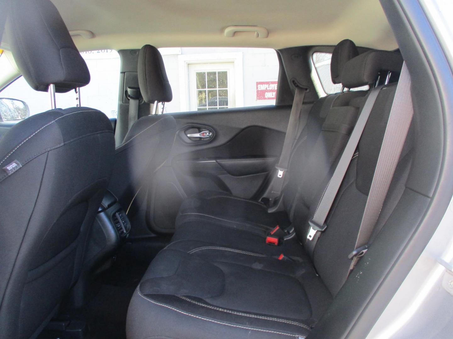 2015 SILVER Jeep Cherokee Latitude FWD (1C4PJLCB9FW) with an 2.4L L4 DOHC 16V engine, 9-Speed Automatic transmission, located at 540a Delsea Drive, Sewell, NJ, 08080, (987) 867-5309, 39.752560, -75.111206 - Photo#15