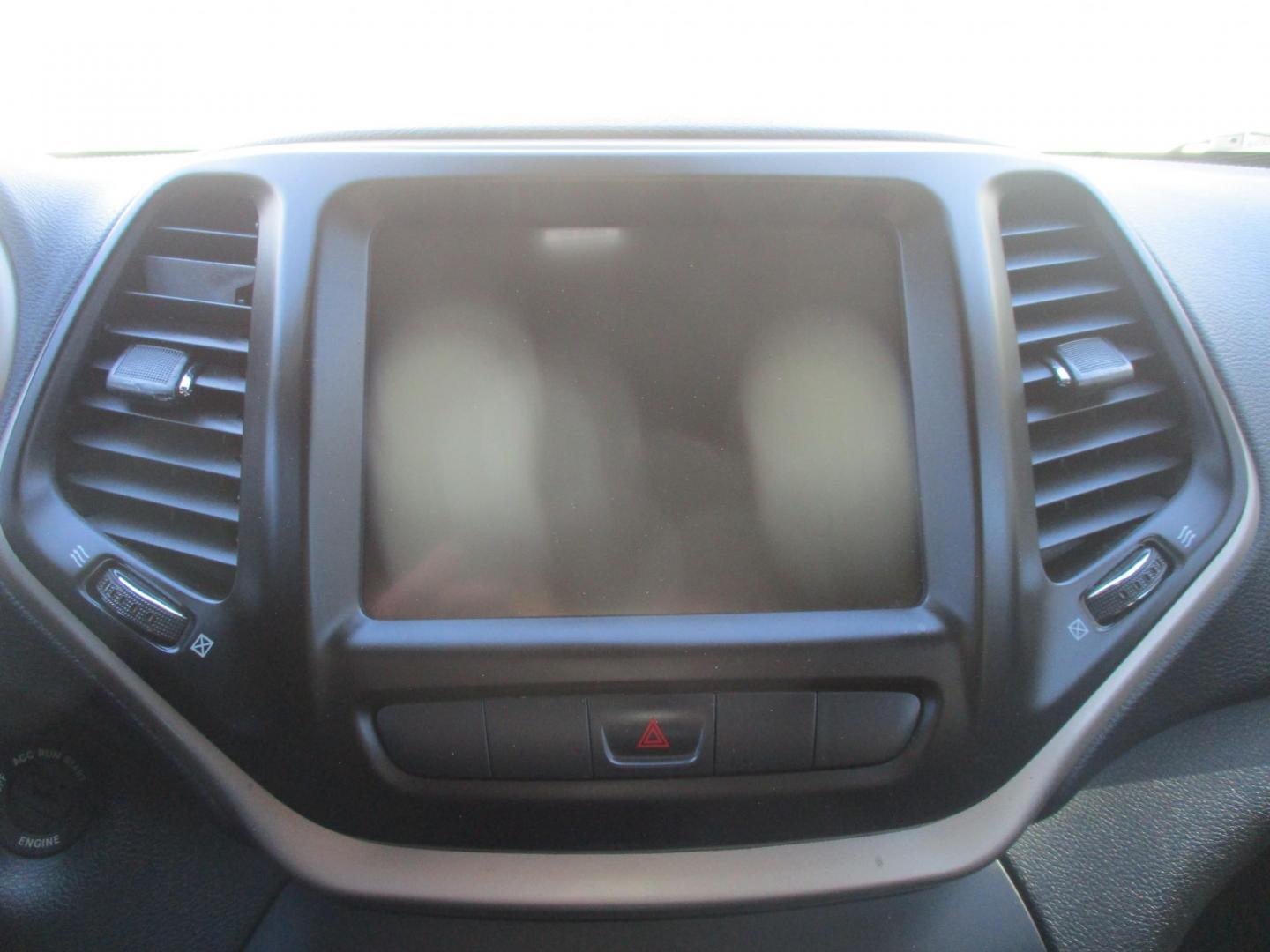 2015 SILVER Jeep Cherokee Latitude FWD (1C4PJLCB9FW) with an 2.4L L4 DOHC 16V engine, 9-Speed Automatic transmission, located at 540a Delsea Drive, Sewell, NJ, 08080, (987) 867-5309, 39.752560, -75.111206 - Photo#20