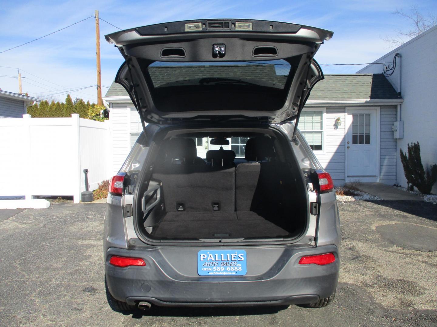 2015 SILVER Jeep Cherokee Latitude FWD (1C4PJLCB9FW) with an 2.4L L4 DOHC 16V engine, 9-Speed Automatic transmission, located at 540a Delsea Drive, Sewell, NJ, 08080, (987) 867-5309, 39.752560, -75.111206 - Photo#25