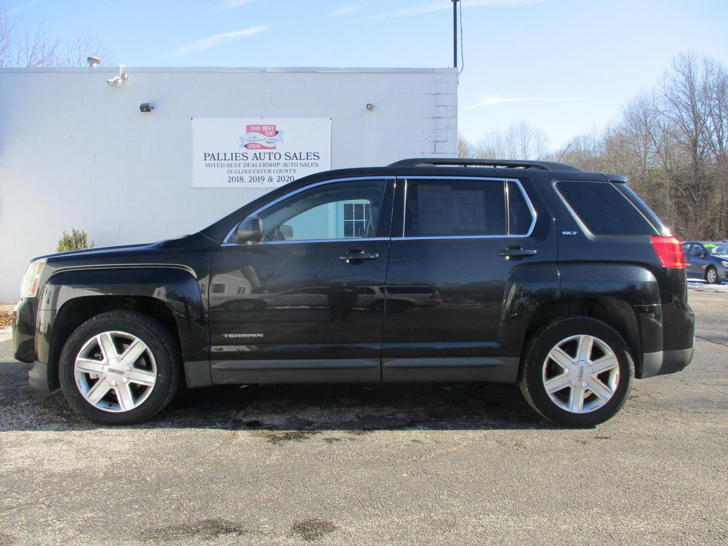 2011 BLACK GMC Terrain SLT1 FWD (2CTFLUE58B6) with an 3.0L V6 DOHC 24V engine, 6-Speed Automatic transmission, located at 540a Delsea Drive, Sewell, NJ, 08080, (987) 867-5309, 39.752560, -75.111206 - Photo#1
