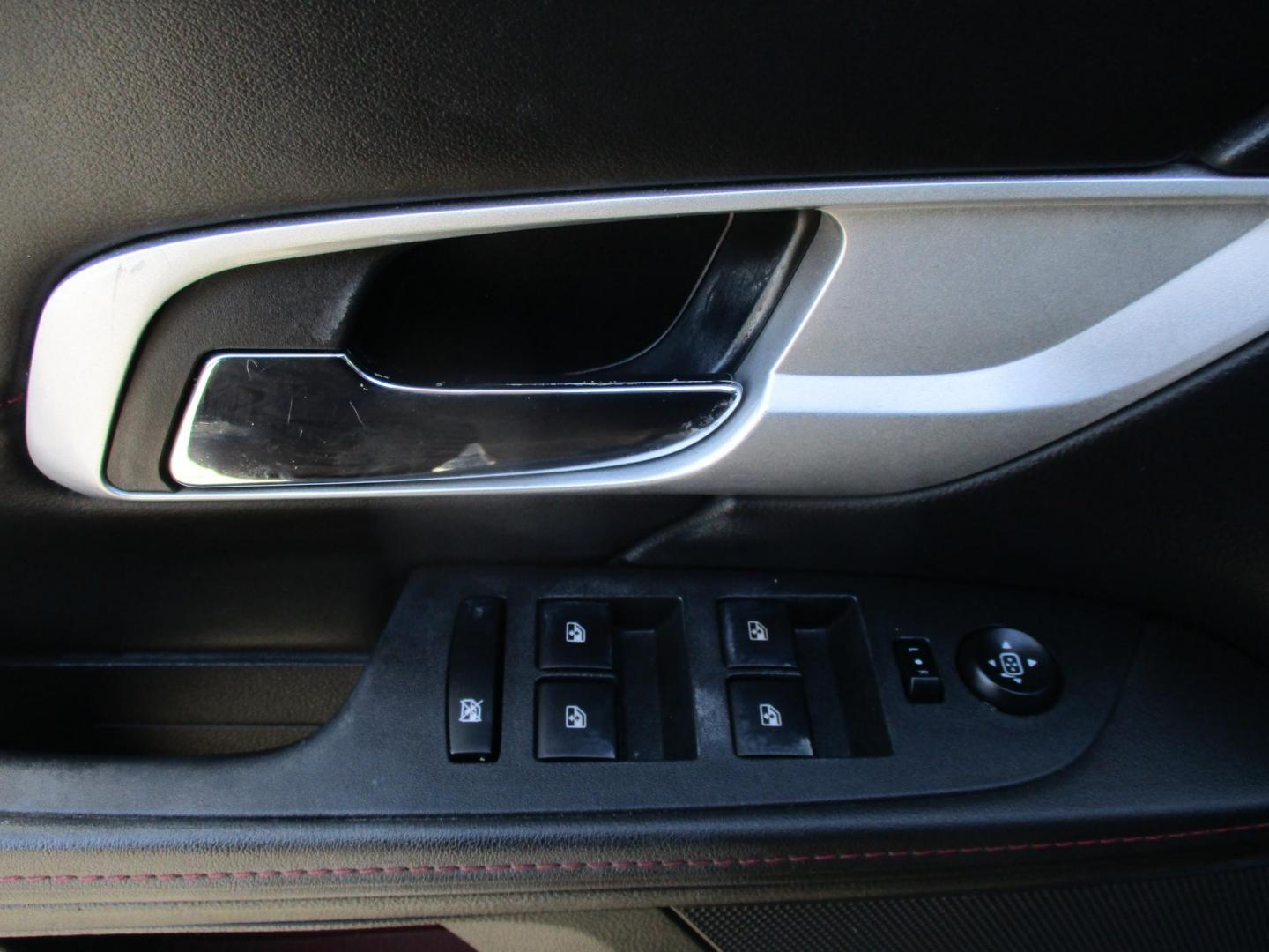 2011 BLACK GMC Terrain SLT1 FWD (2CTFLUE58B6) with an 3.0L V6 DOHC 24V engine, 6-Speed Automatic transmission, located at 540a Delsea Drive, Sewell, NJ, 08080, (987) 867-5309, 39.752560, -75.111206 - Photo#10