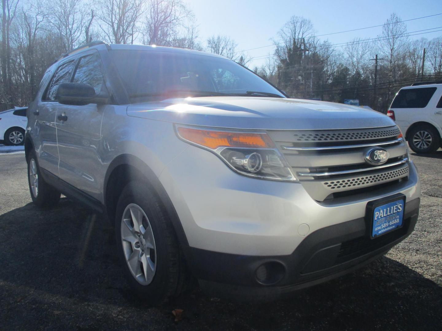 2013 SILVER Ford Explorer Base 4WD (1FM5K8B86DG) with an 3.5L V6 DOHC 24V engine, 6-Speed Automatic transmission, located at 540a Delsea Drive, Sewell, NJ, 08080, (987) 867-5309, 39.752560, -75.111206 - Photo#8