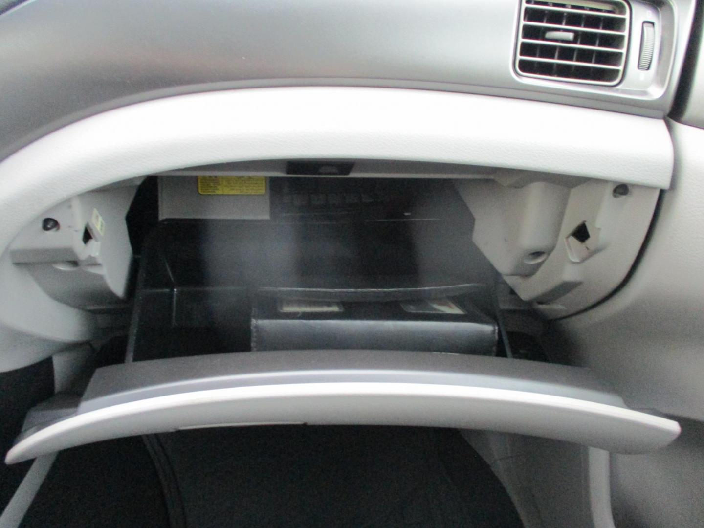 2011 RED Subaru Forester 2.5X Limited (JF2SHAEC9BH) with an 2.5L H4 SOHC 16V engine, 4-Speed Automatic transmission, located at 540a Delsea Drive, Sewell, NJ, 08080, (987) 867-5309, 39.752560, -75.111206 - Photo#25