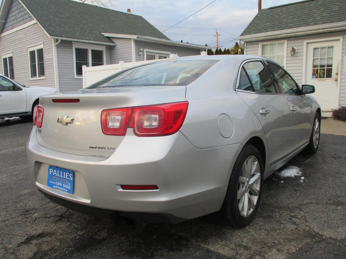 2013 SILVER Chevrolet Malibu LTZ (1G11H5SA7DF) with an 2.5L L4 DOHC 16V engine, 6-Speed Automatic transmission, located at 540a Delsea Drive, Sewell, NJ, 08080, (987) 867-5309, 39.752560, -75.111206 - Photo#5