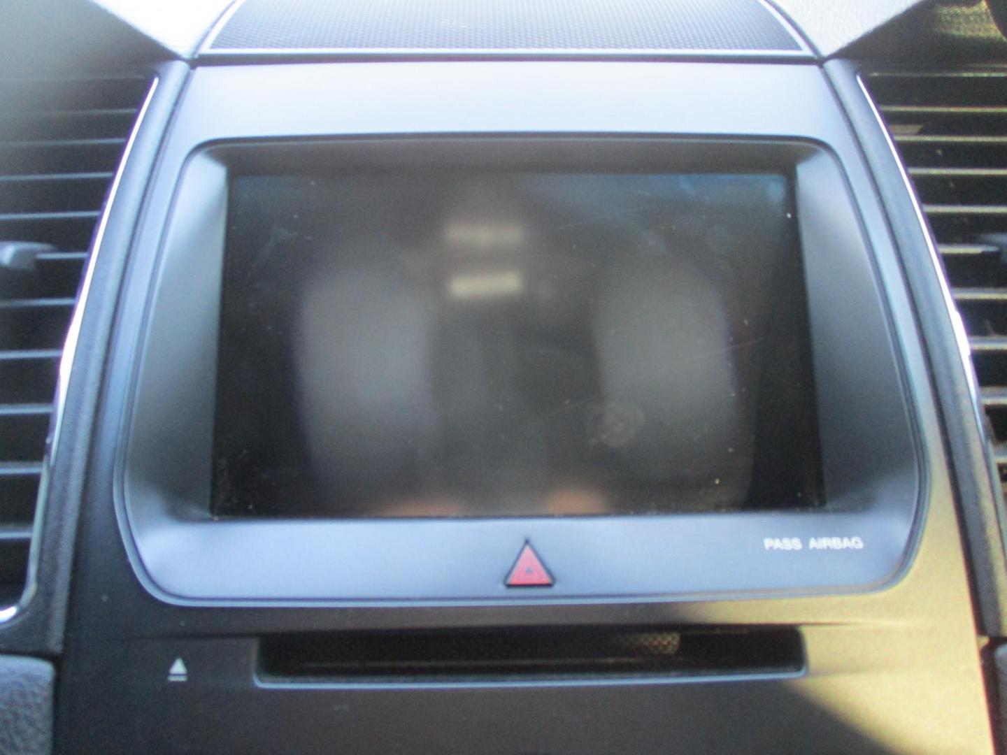 2013 BLACK Ford Taurus SEL AWD (1FAHP2H82DG) with an 3.5L V6 DOHC 24V engine, 6-Speed Automatic transmission, located at 540a Delsea Drive, Sewell, NJ, 08080, (987) 867-5309, 39.752560, -75.111206 - Photo#20