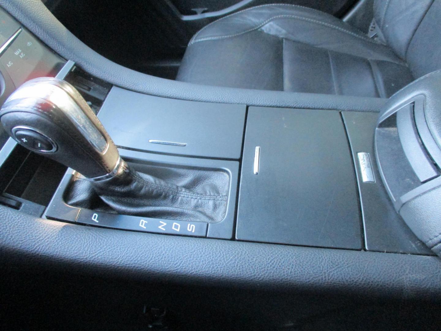 2013 BLACK Ford Taurus SEL AWD (1FAHP2H82DG) with an 3.5L V6 DOHC 24V engine, 6-Speed Automatic transmission, located at 540a Delsea Drive, Sewell, NJ, 08080, (987) 867-5309, 39.752560, -75.111206 - Photo#22