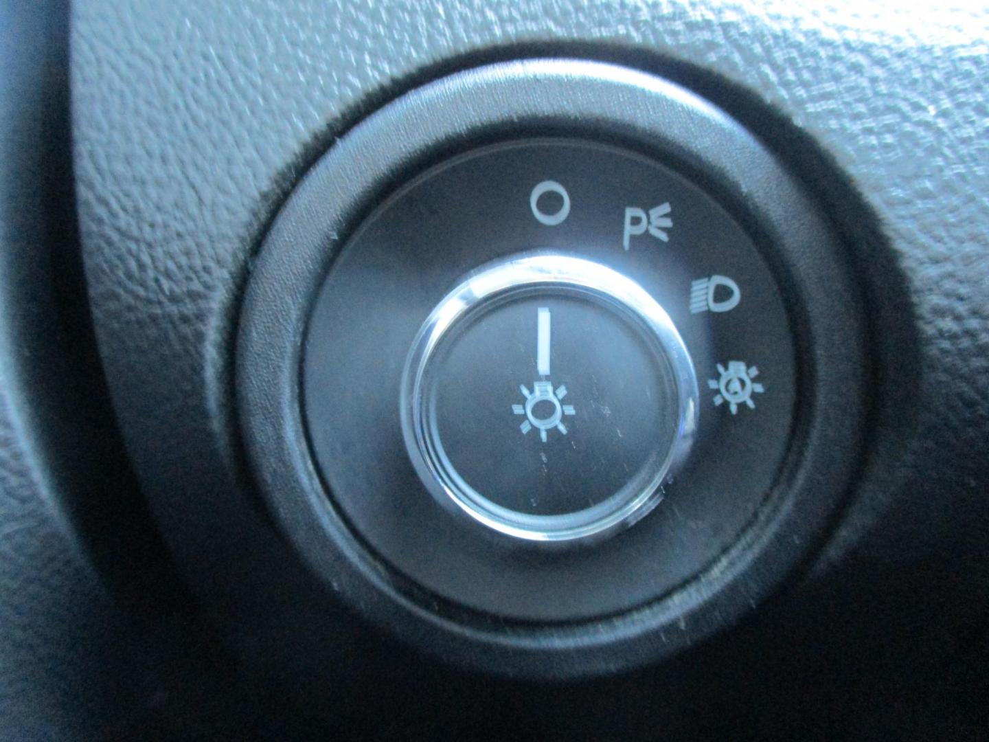 2013 BLACK Ford Taurus SEL AWD (1FAHP2H82DG) with an 3.5L V6 DOHC 24V engine, 6-Speed Automatic transmission, located at 540a Delsea Drive, Sewell, NJ, 08080, (987) 867-5309, 39.752560, -75.111206 - Photo#23