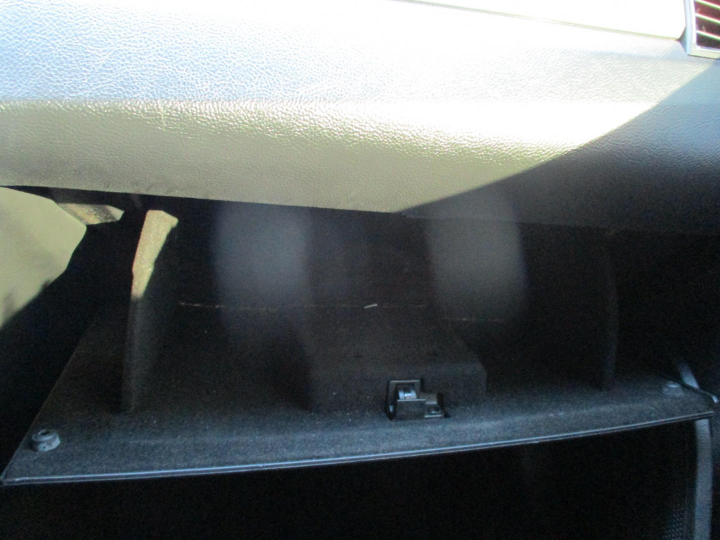 2013 BLACK Ford Taurus SEL AWD (1FAHP2H82DG) with an 3.5L V6 DOHC 24V engine, 6-Speed Automatic transmission, located at 540a Delsea Drive, Sewell, NJ, 08080, (987) 867-5309, 39.752560, -75.111206 - Photo#24