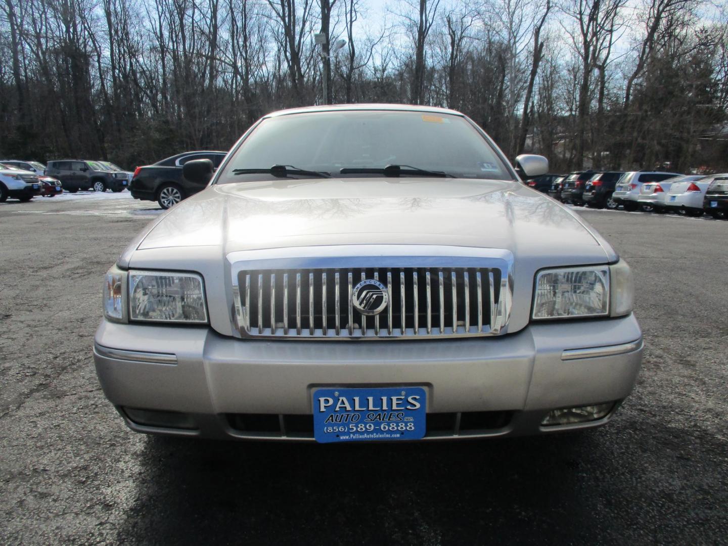 2007 SILVER Mercury Grand Marquis GS (2MEFM74W57X) with an 4.6L V8 OHC 16V engine, 4-Speed Automatic transmission, located at 540a Delsea Drive, Sewell, NJ, 08080, (987) 867-5309, 39.752560, -75.111206 - Photo#7